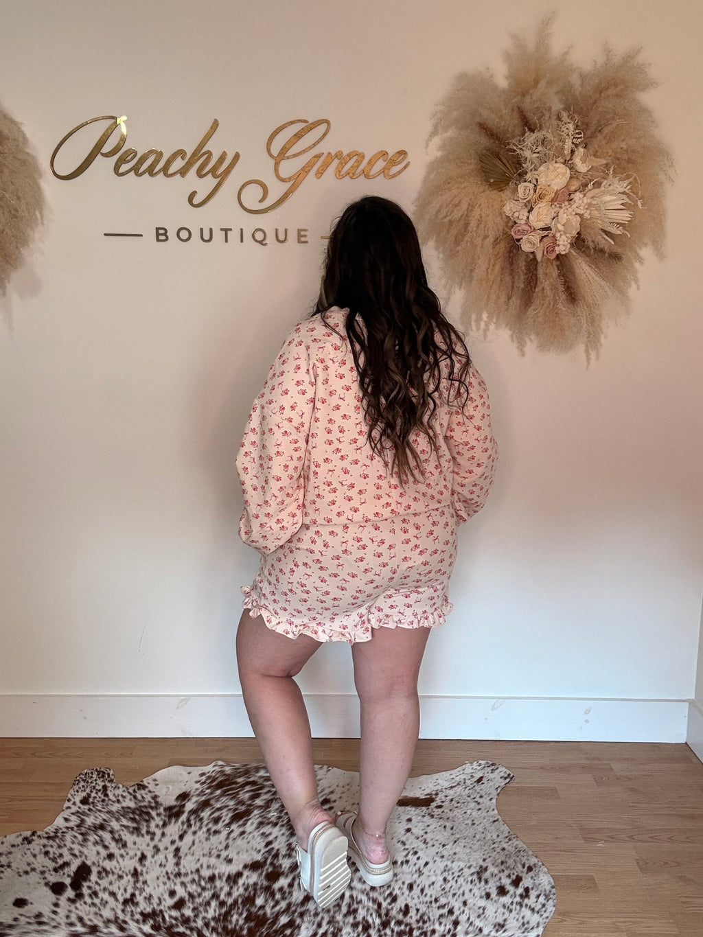 Beige Rose & Bow Floral Ruffle Set