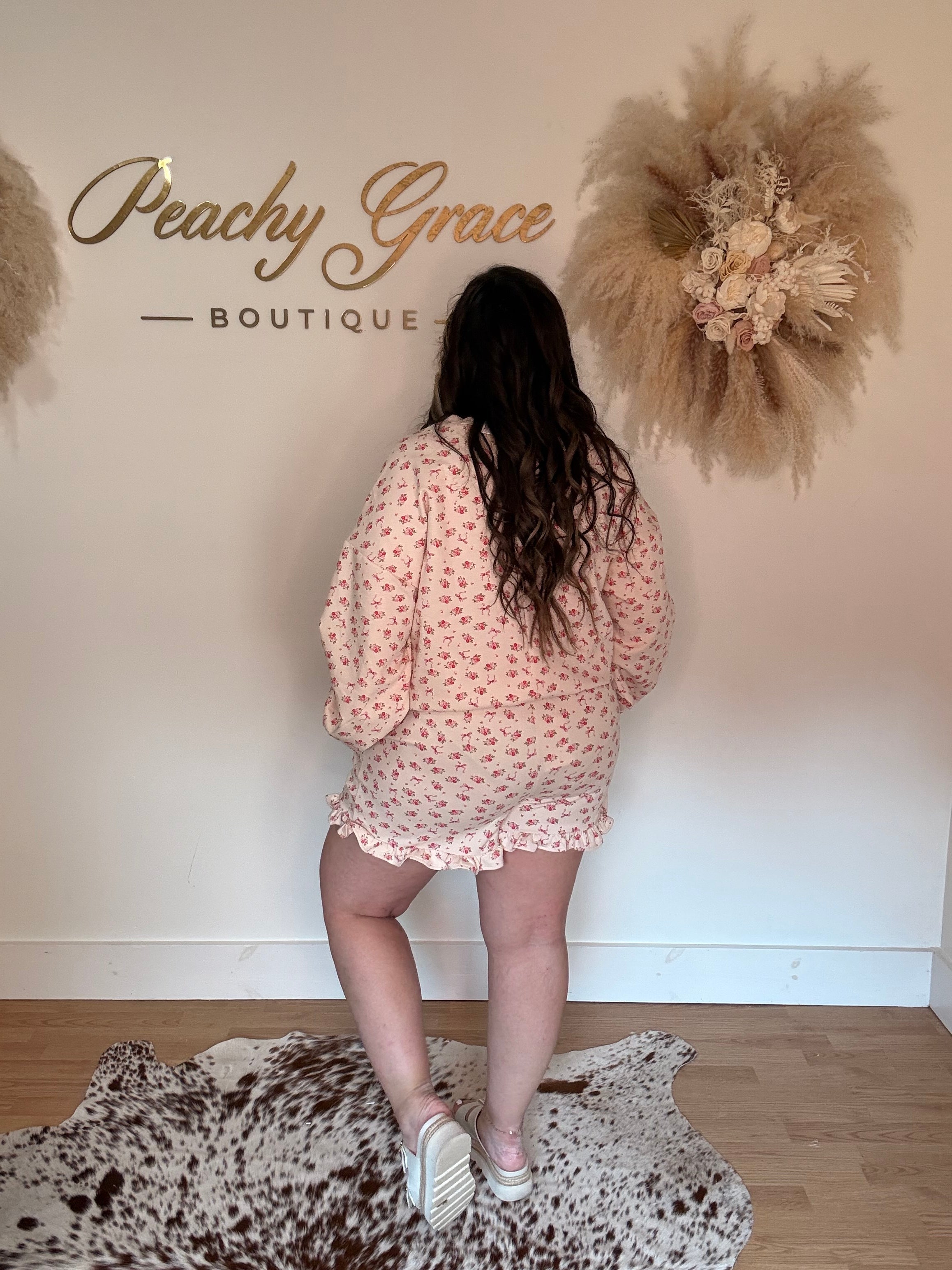 Beige Rose & Bow Floral Ruffle Set