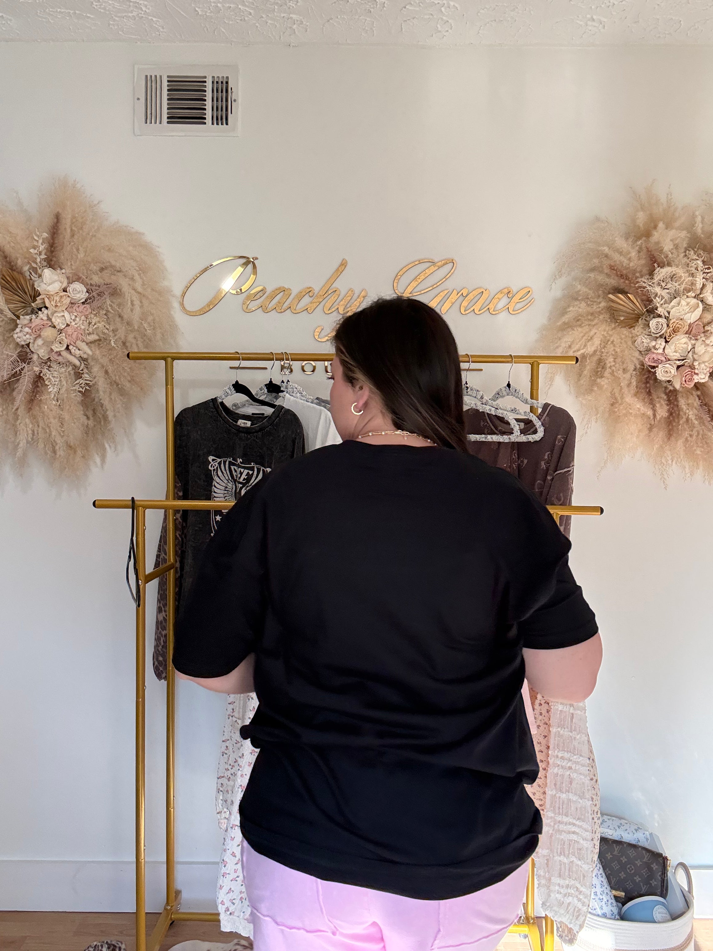 Jesus Paid It All Graphic Tee