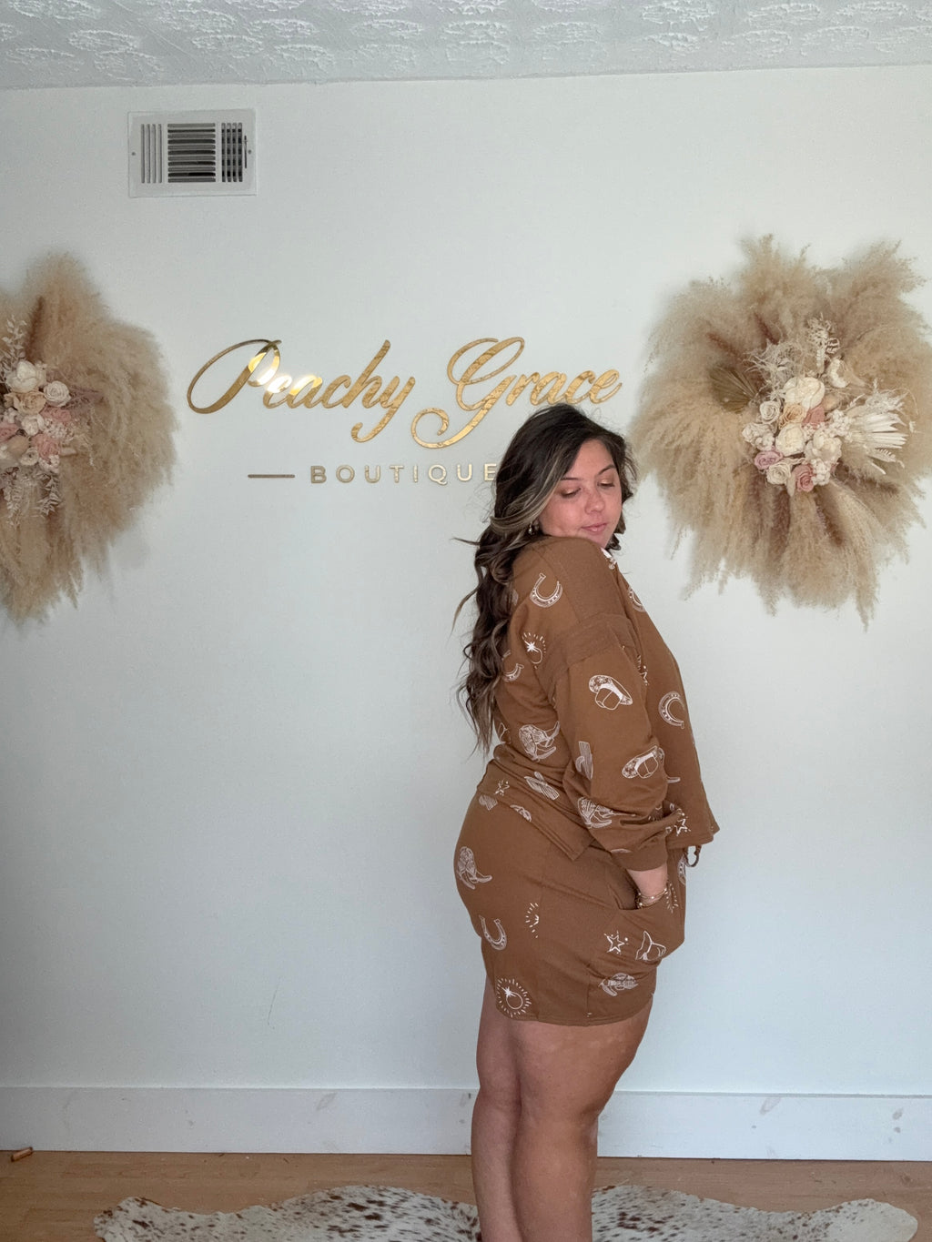 Western Grace Set - side profile