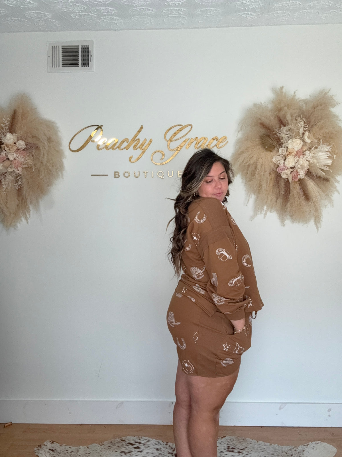 Western Grace Set - side profile