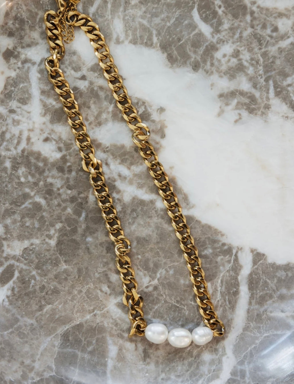3 Pearl Necklace